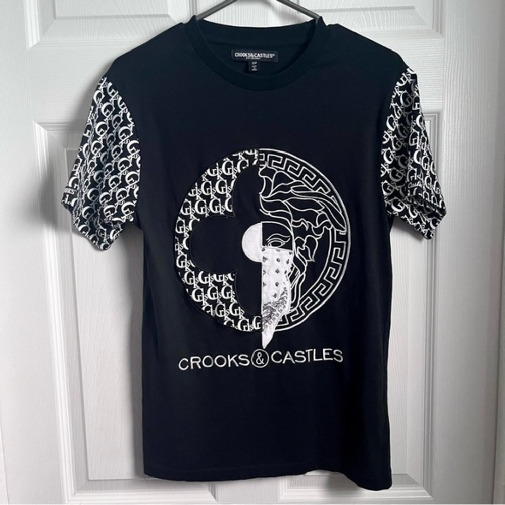 Crooks and Castles Medusa t shirt tee Small Men black white logo short sleeve - Picture 1 of 5